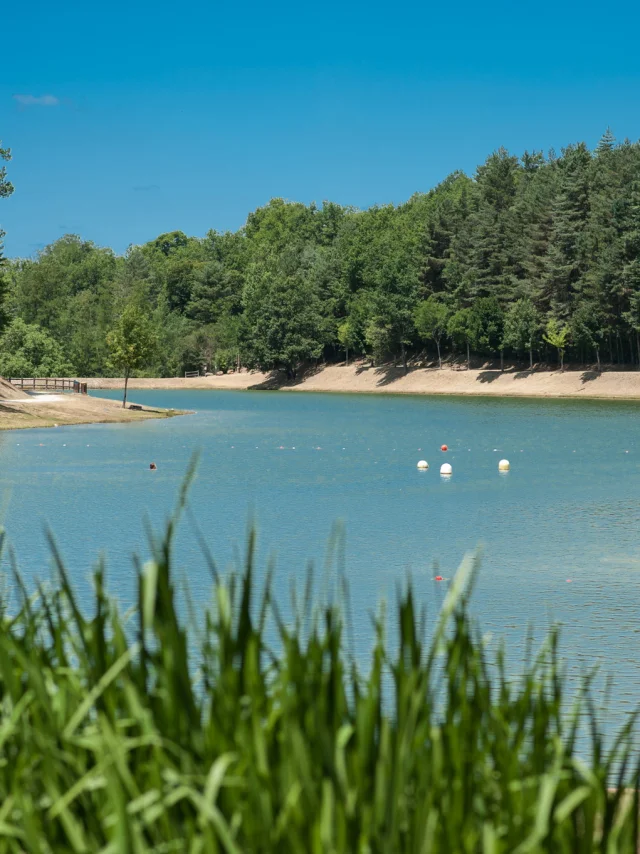 Baignade au plan d'eau Ecoute s'il pleut à Gourdon