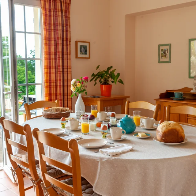 Petit-déjeuner en chambre d'hôtes