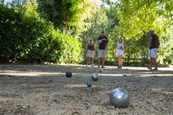 Une p'tite pétanque ?
